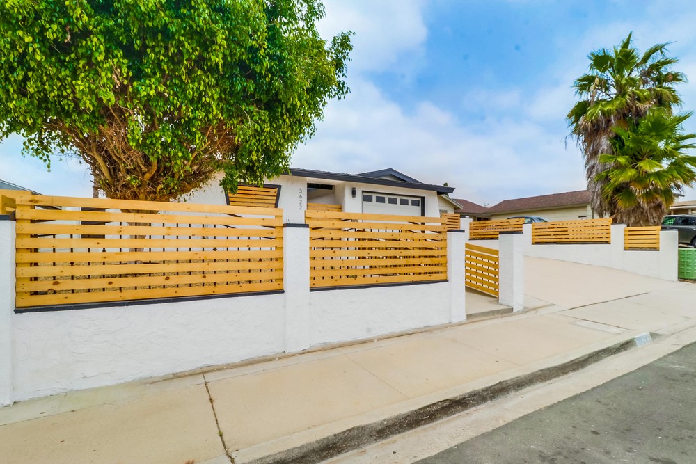 Virtual tour photo 3 of 52 for 3622 Agosto St