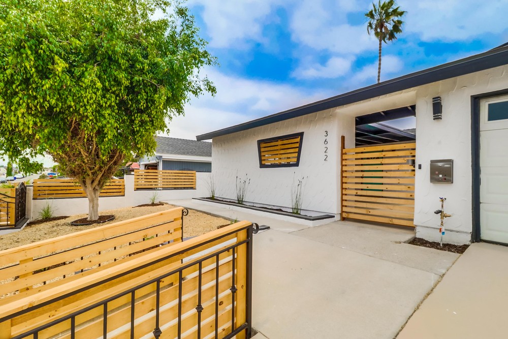 Virtual tour photo 8 of 52 for 3622 Agosto St