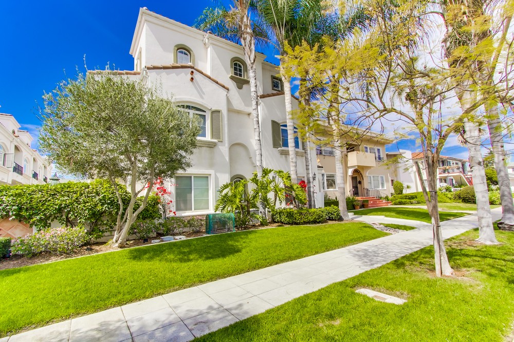 Virtual tour photo 7 of 68 for 3622 Indiana Street #105