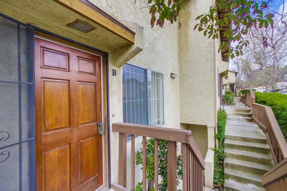 Virtual tour photo 8 of 37 for 3626 Lemona Ave