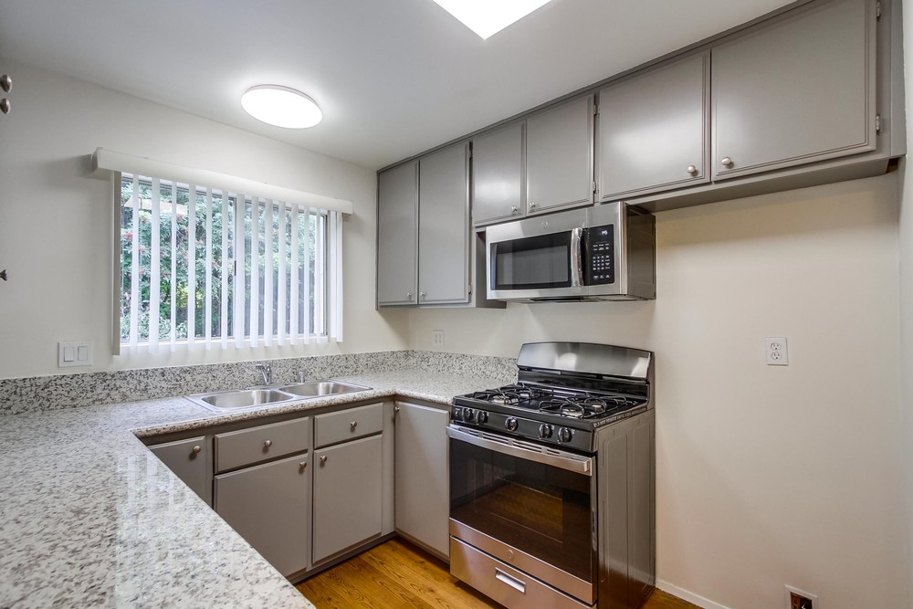 Virtual tour photo 18 of 37 for 3626 Lemona Ave