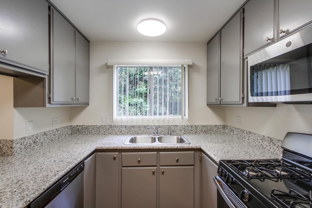 Virtual tour photo 19 of 37 for 3626 Lemona Ave