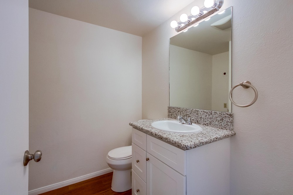 Virtual tour photo 23 of 37 for 3626 Lemona Ave