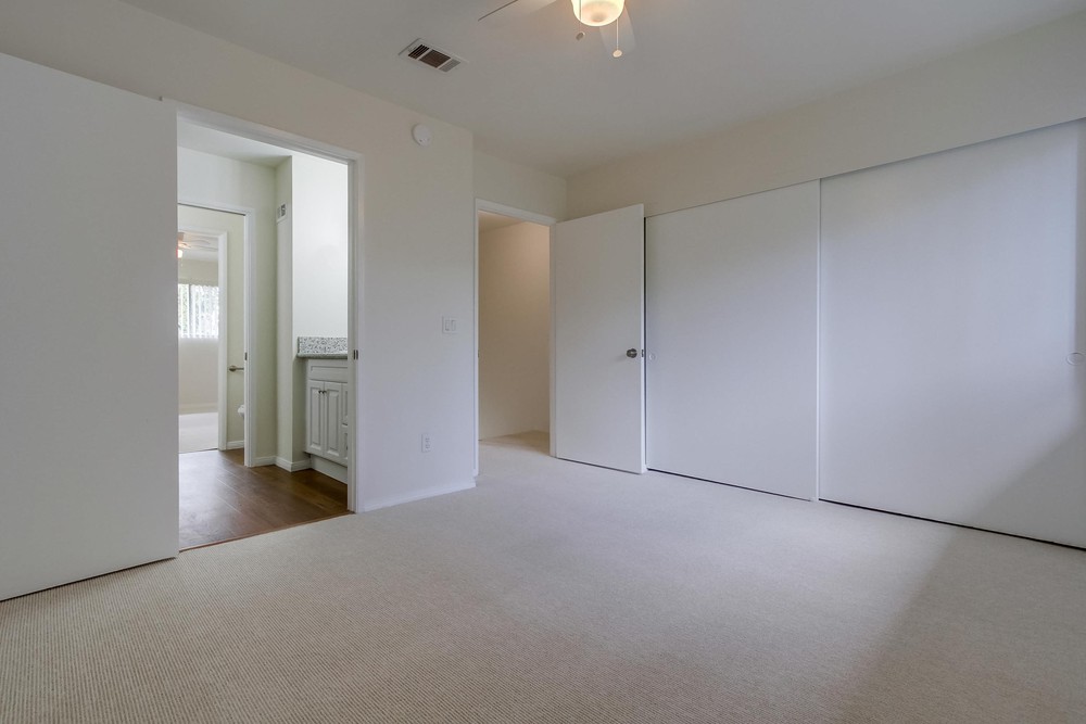 Virtual tour photo 31 of 37 for 3626 Lemona Ave