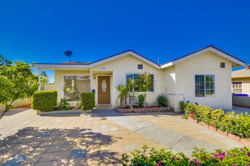 Virtual tour photo 4 of 41 for 3628 College Avenue