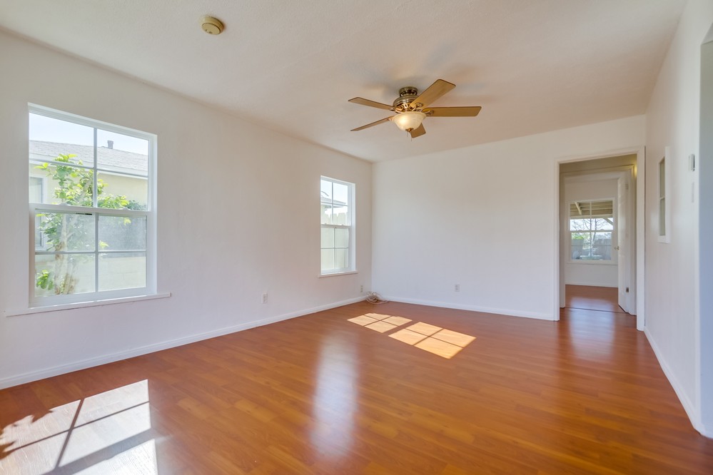 Virtual tour photo 6 of 41 for 3628 College Avenue