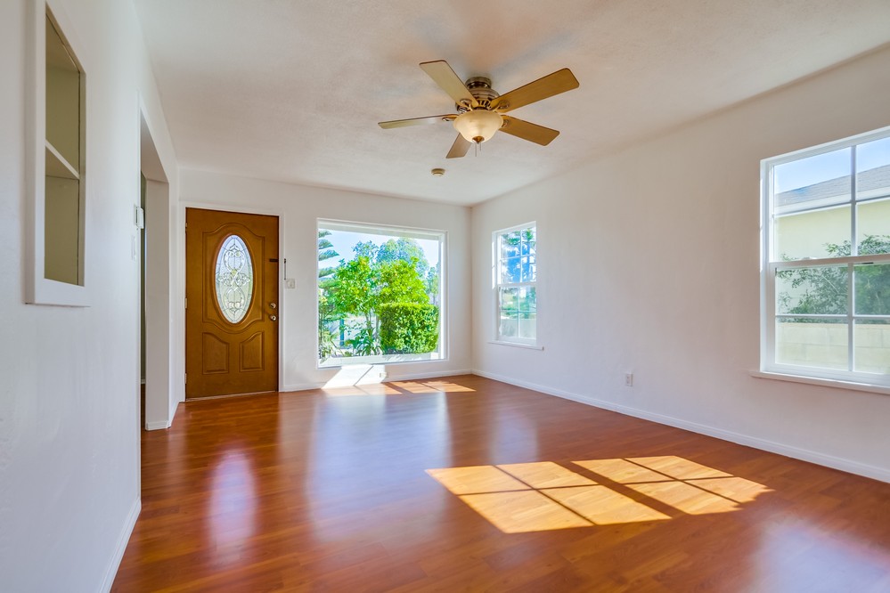 Virtual tour photo 8 of 41 for 3628 College Avenue