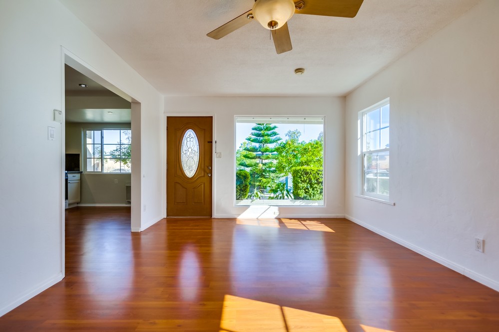 Virtual tour photo 9 of 41 for 3628 College Avenue