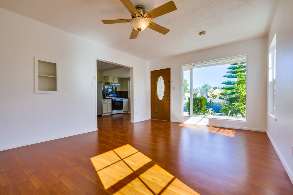 Virtual tour photo 10 of 41 for 3628 College Avenue