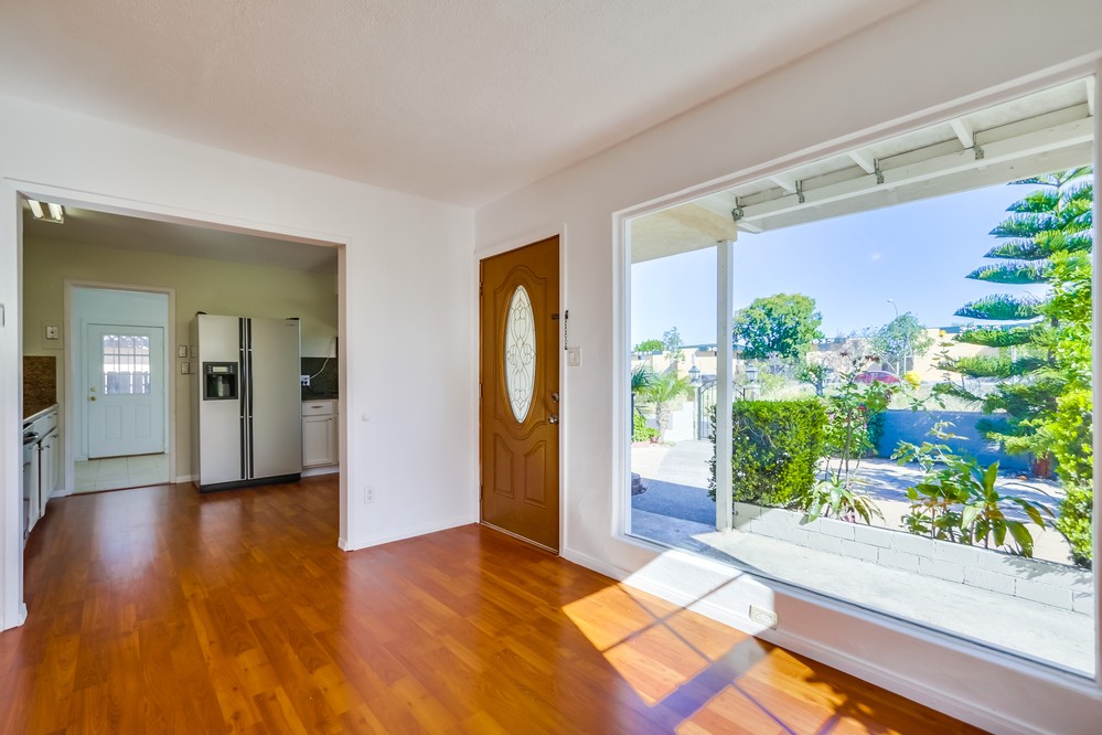 Virtual tour photo 11 of 41 for 3628 College Avenue