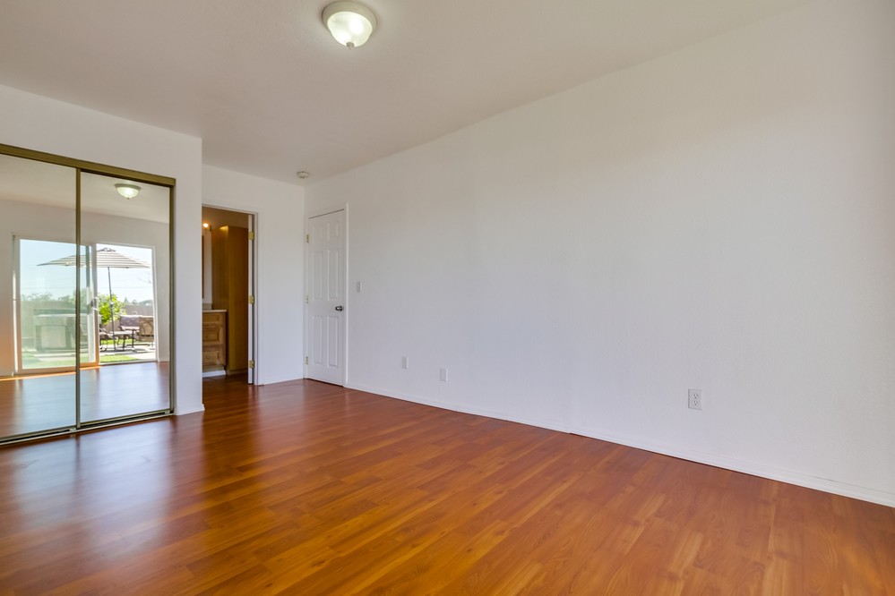 Virtual tour photo 21 of 41 for 3628 College Avenue