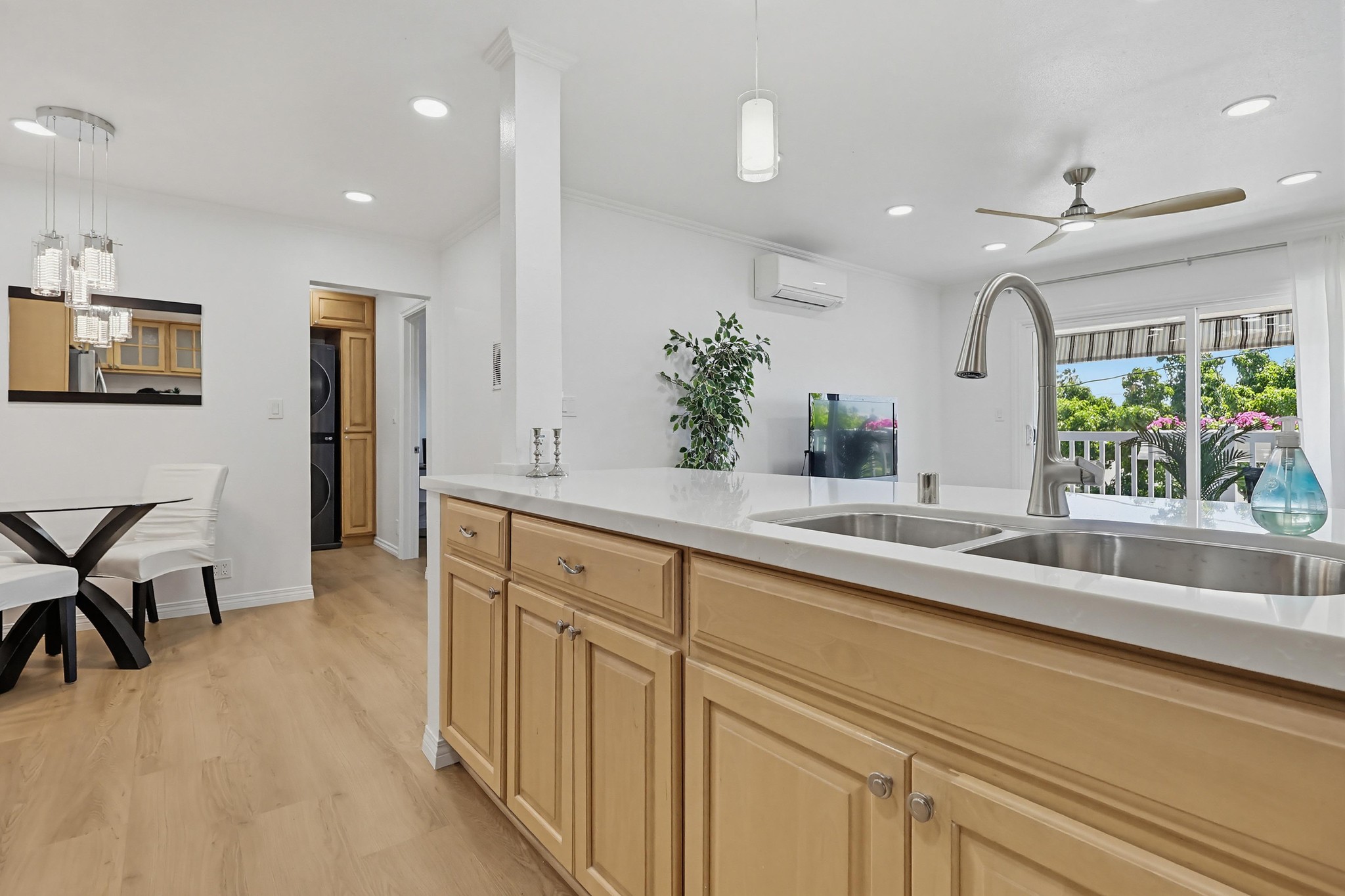 Virtual tour photo 16 of 46 for 363 Newport Ave UNIT 302