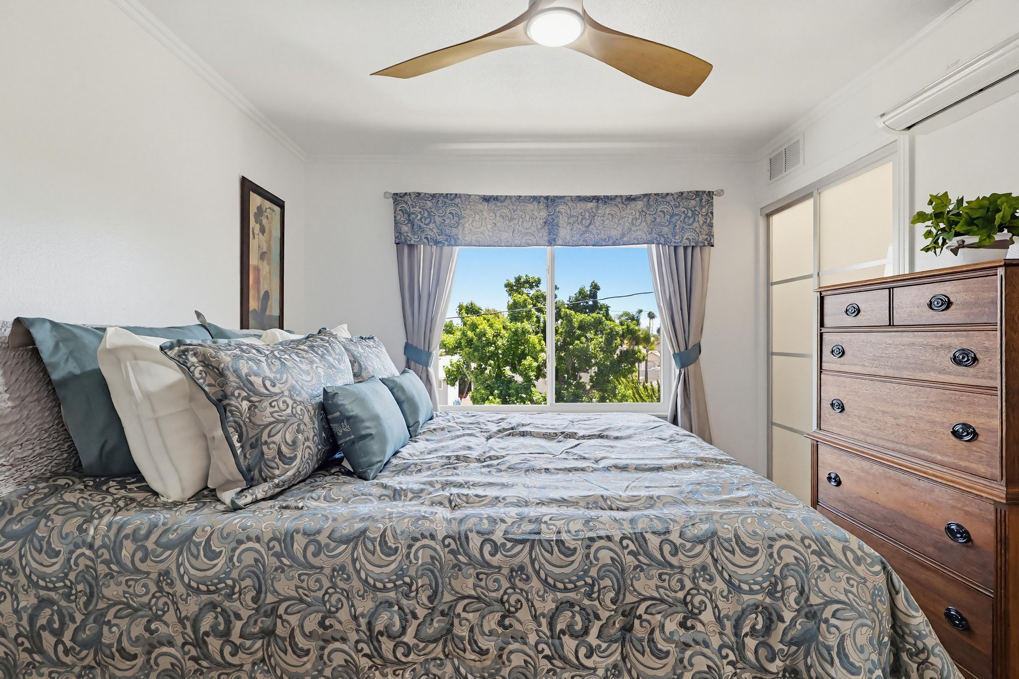 Virtual tour photo 29 of 46 for 363 Newport Ave UNIT 302