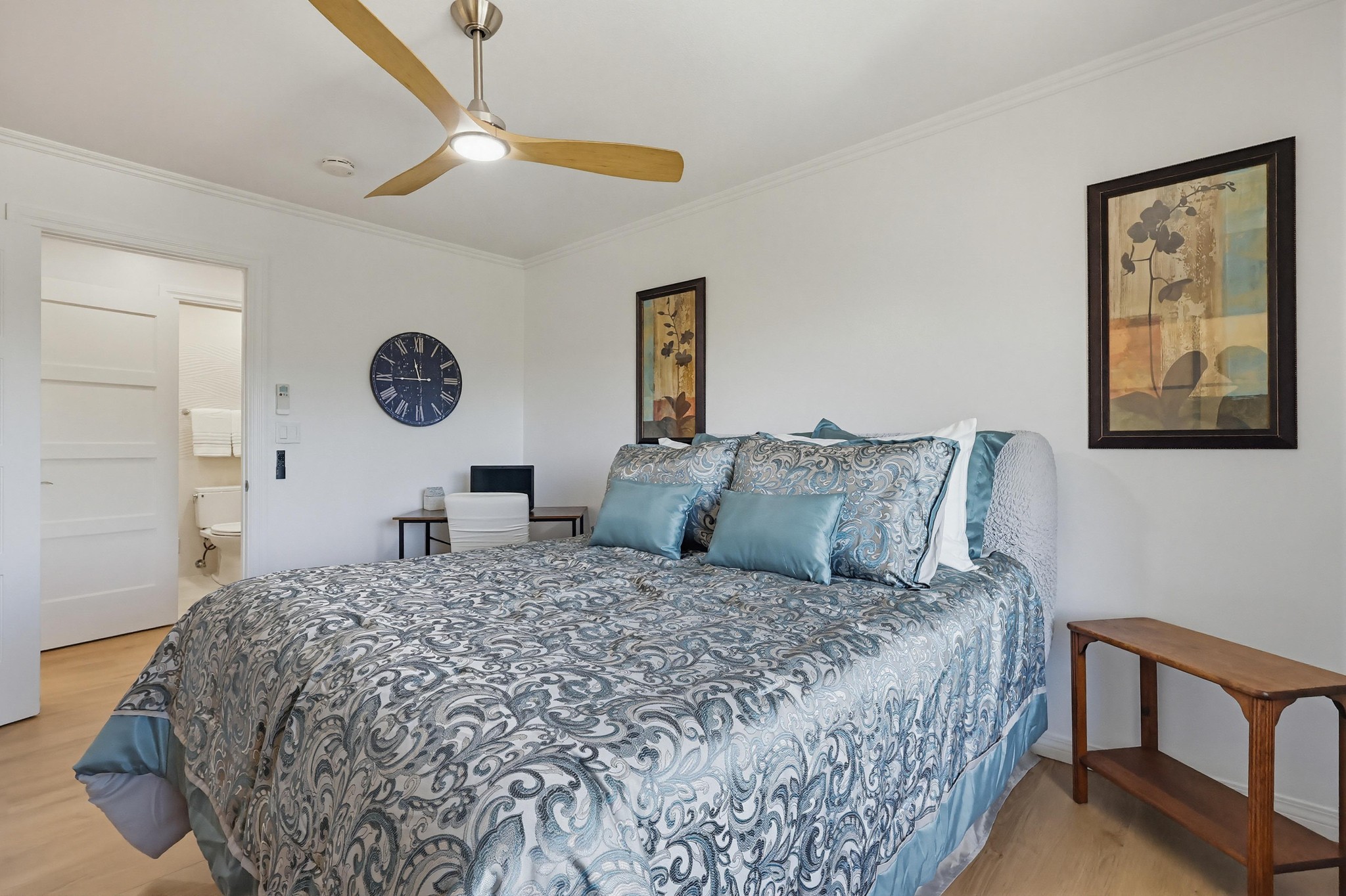 Virtual tour photo 32 of 46 for 363 Newport Ave UNIT 302