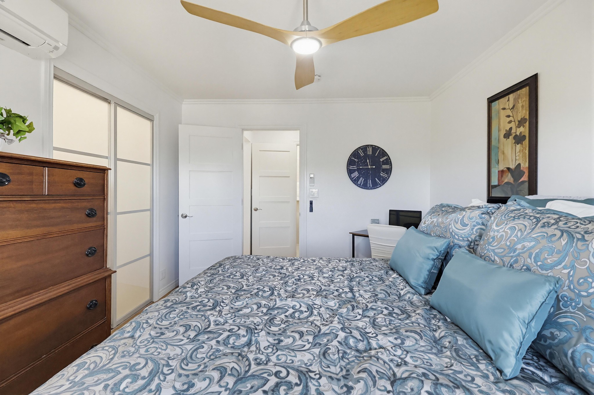 Virtual tour photo 33 of 46 for 363 Newport Ave UNIT 302