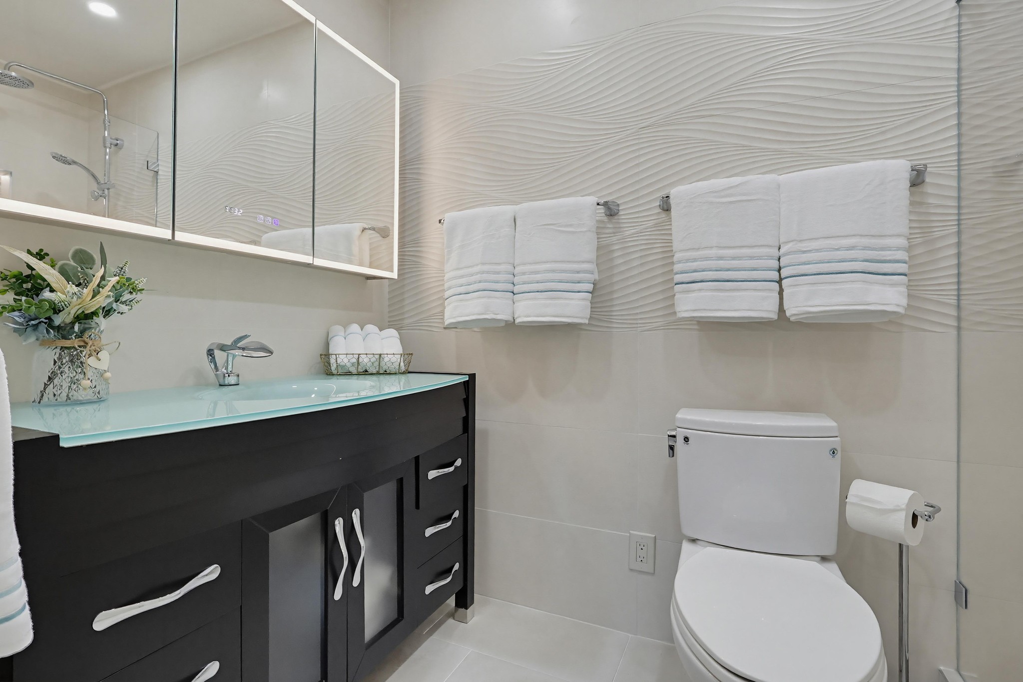 Virtual tour photo 36 of 46 for 363 Newport Ave UNIT 302
