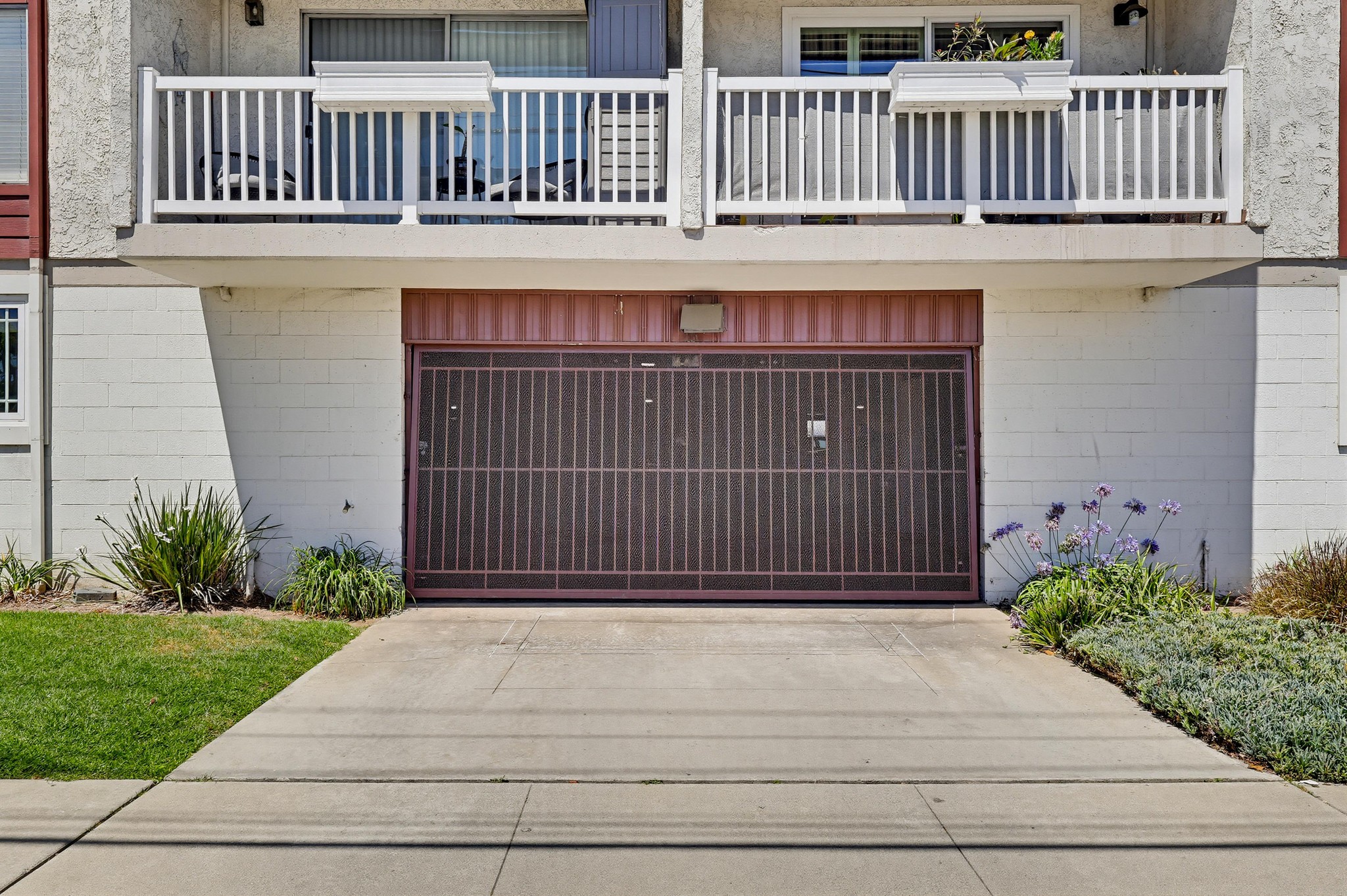 Virtual tour photo 45 of 46 for 363 Newport Ave UNIT 302