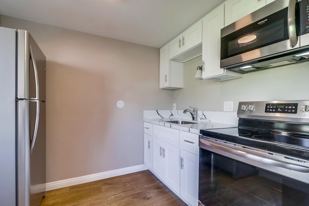 Virtual tour photo 11 of 22 for 3630 Bayside Ln
