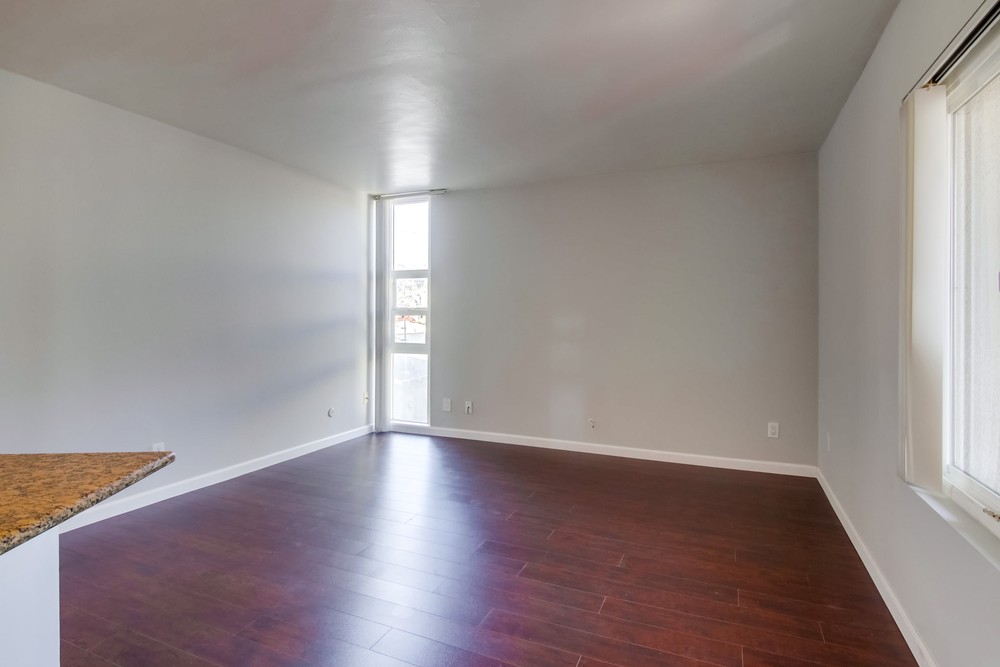 Virtual tour photo 1 of 24 for 3630 Bayside Ln Unit #2