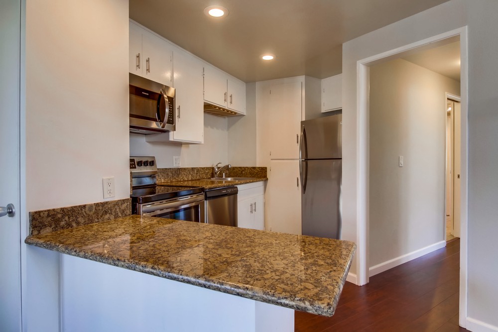 Virtual tour photo 8 of 24 for 3630 Bayside Ln Unit #2