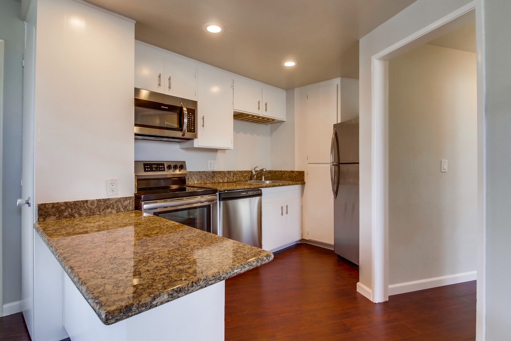 Virtual tour photo 9 of 24 for 3630 Bayside Ln Unit #2