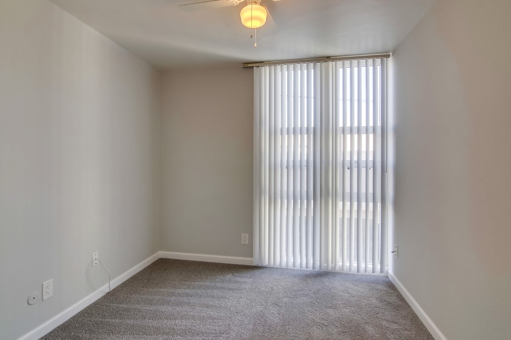 Virtual tour photo 13 of 24 for 3630 Bayside Ln Unit #2