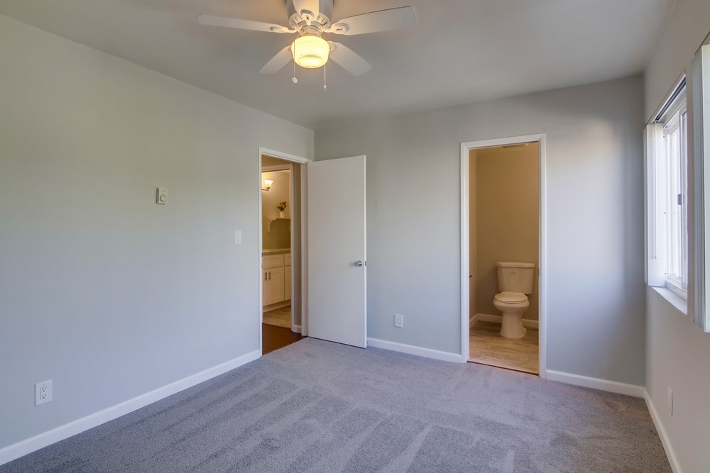 Virtual tour photo 20 of 24 for 3630 Bayside Ln Unit #2