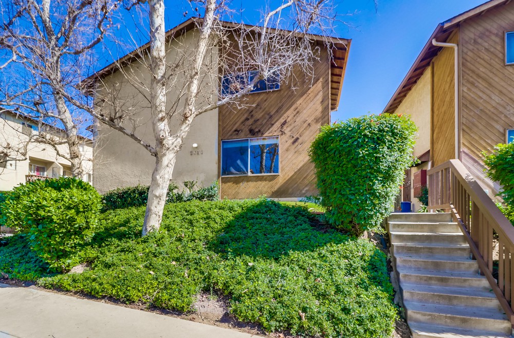 Virtual tour photo 1 of 35 for 3631 Lemona Ave unit A