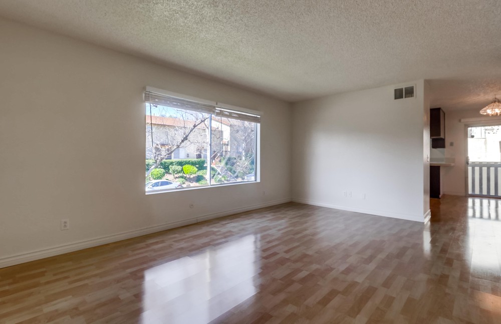 Virtual tour photo 11 of 35 for 3631 Lemona Ave unit A