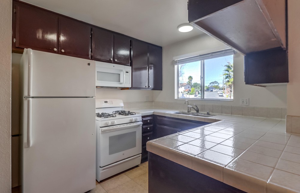 Virtual tour photo 18 of 35 for 3631 Lemona Ave unit A