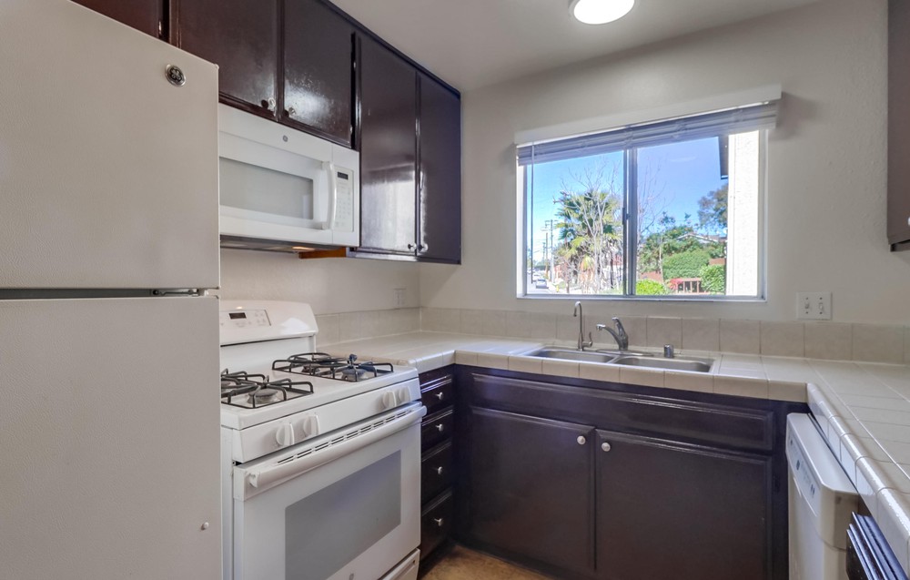 Virtual tour photo 20 of 35 for 3631 Lemona Ave unit A