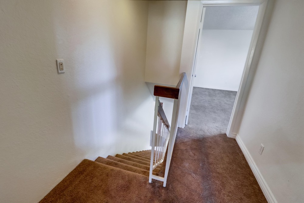 Virtual tour photo 22 of 35 for 3631 Lemona Ave unit A