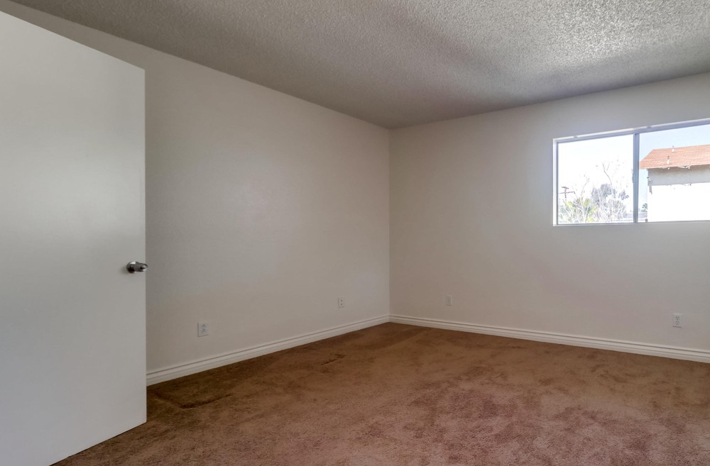 Virtual tour photo 30 of 35 for 3631 Lemona Ave unit A