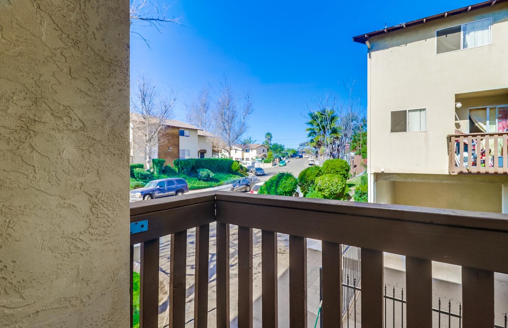 Virtual tour photo 33 of 35 for 3631 Lemona Ave unit A
