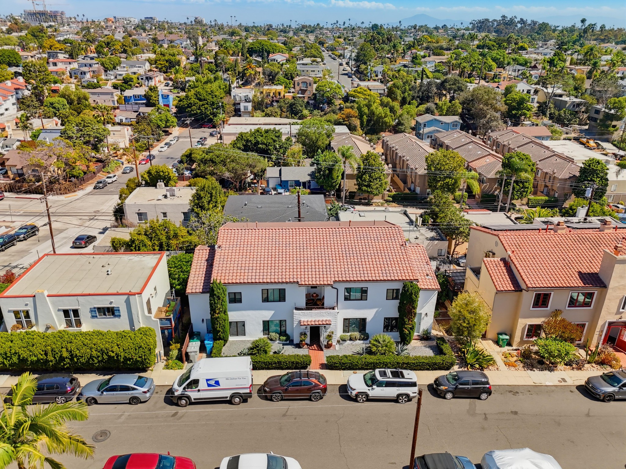 Virtual tour photo 1 of 29 for 3633-39 Wilshire Terrace