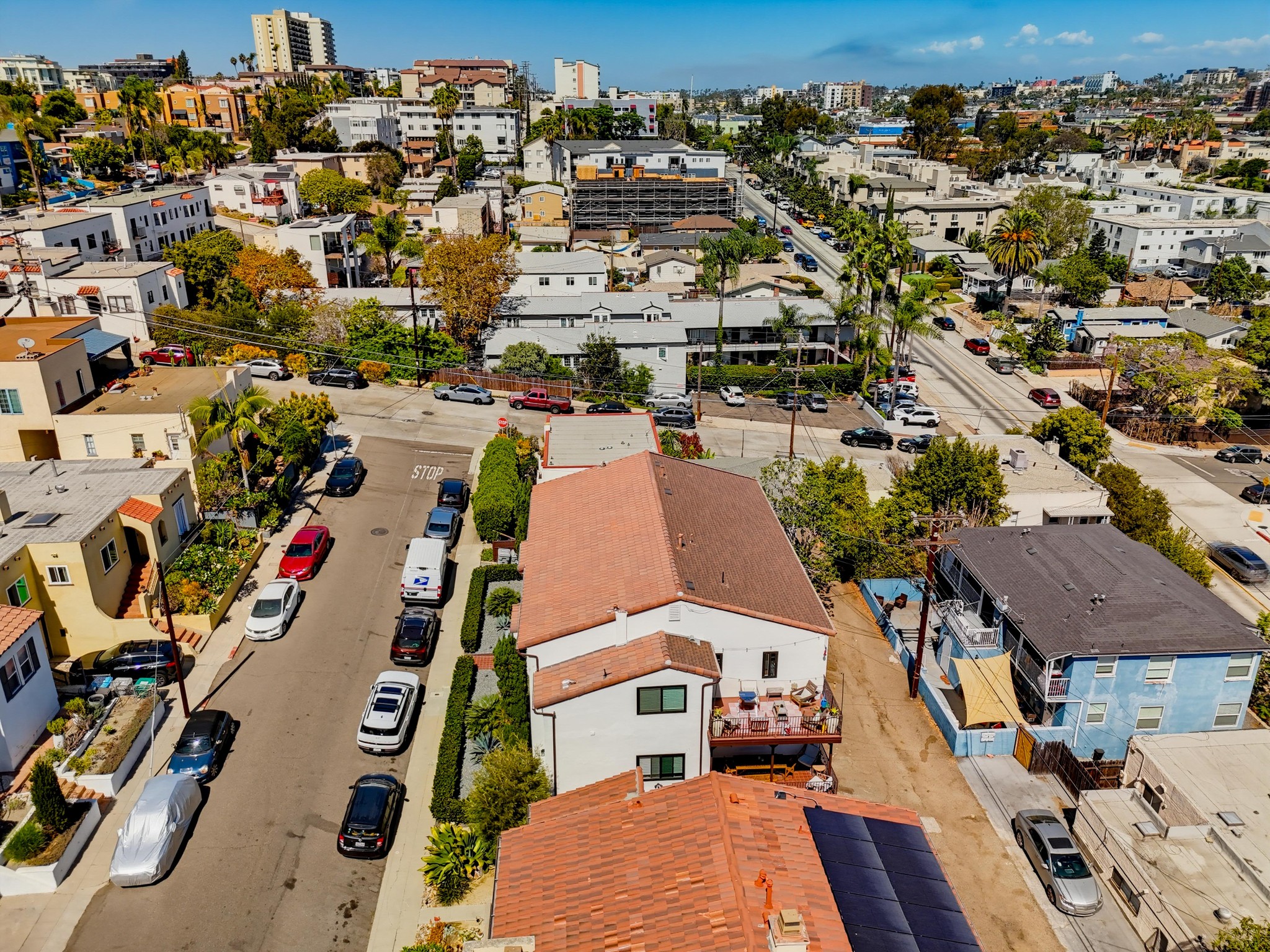 Virtual tour photo 19 of 29 for 3633-39 Wilshire Terrace