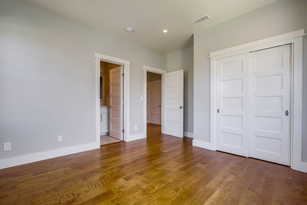 Virtual tour photo 56 of 84 for 3633 Bayonne Dr