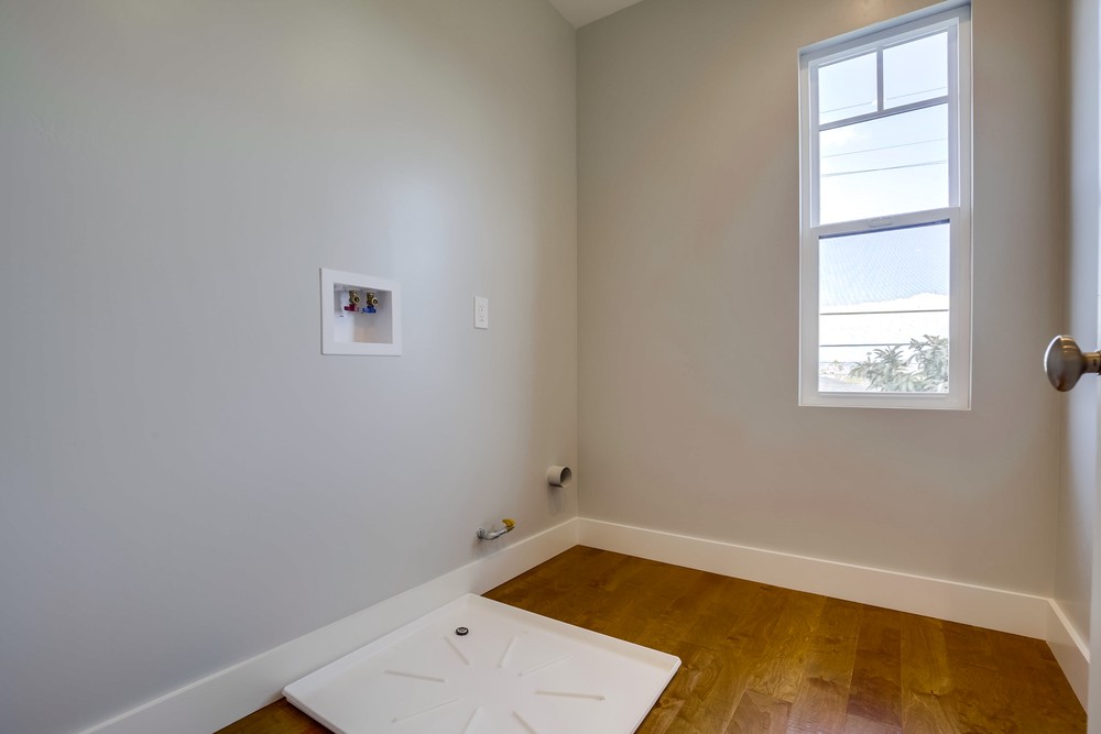 Virtual tour photo 66 of 84 for 3633 Bayonne Dr