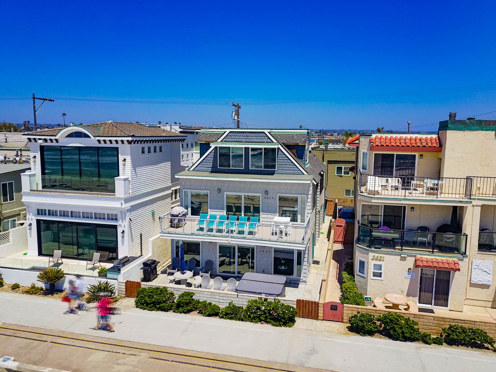 Virtual tour photo 1 of 27 for 3633 Ocean Front Walk