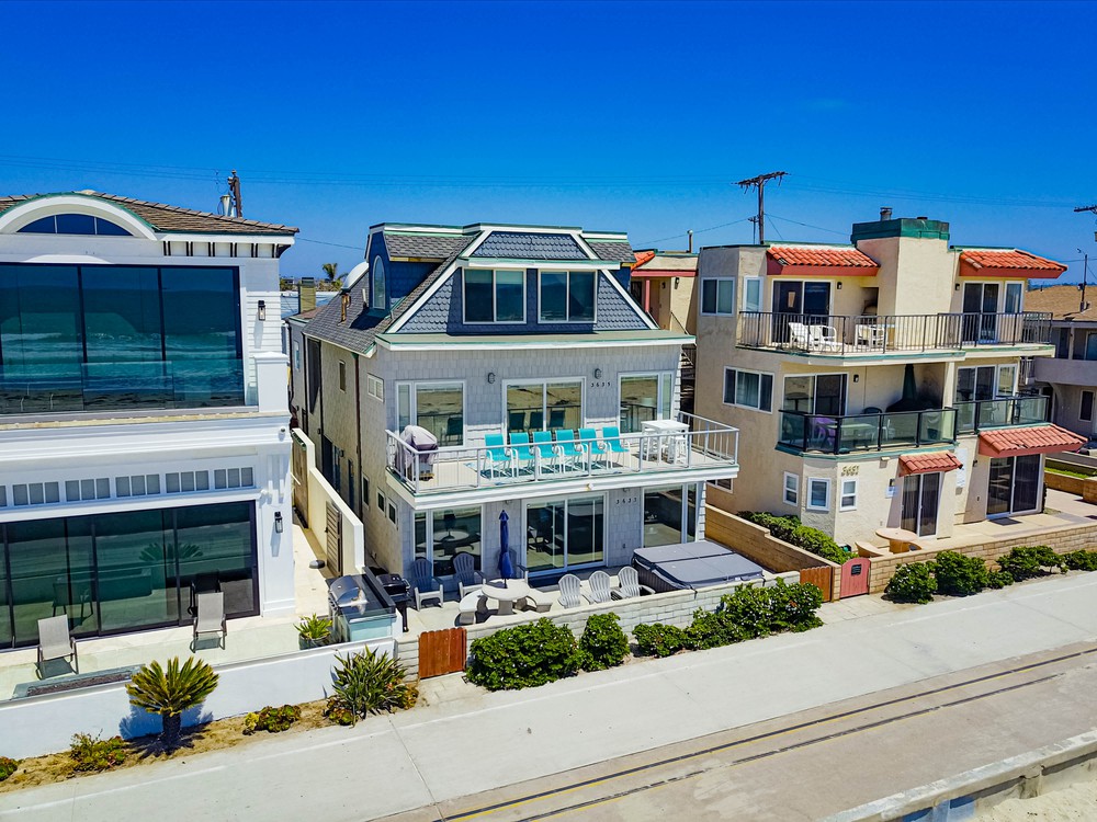 Virtual tour photo 5 of 27 for 3633 Ocean Front Walk