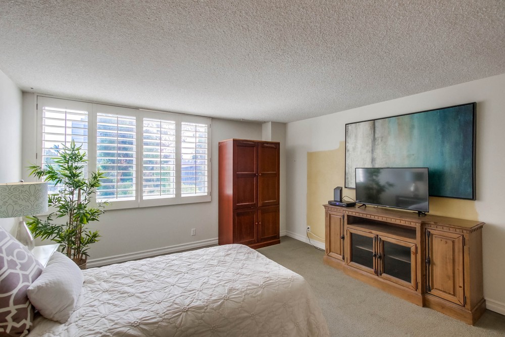 Virtual tour photo 15 of 24 for 3634 7th Ave #3A