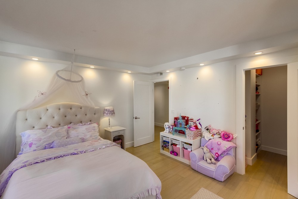 Virtual tour photo 31 of 55 for 3634 7th Ave Unit 4E