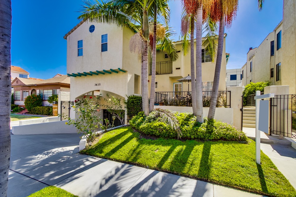 Virtual tour photo 1 of 31 for 3635 3rd Avenue #2