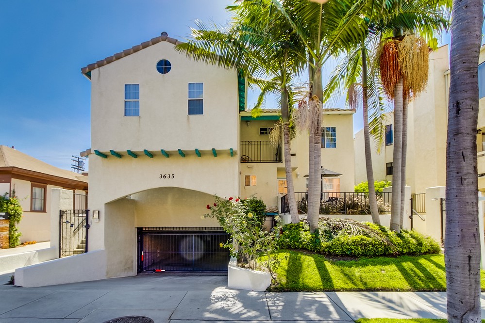 Virtual tour photo 3 of 31 for 3635 3rd Avenue #2