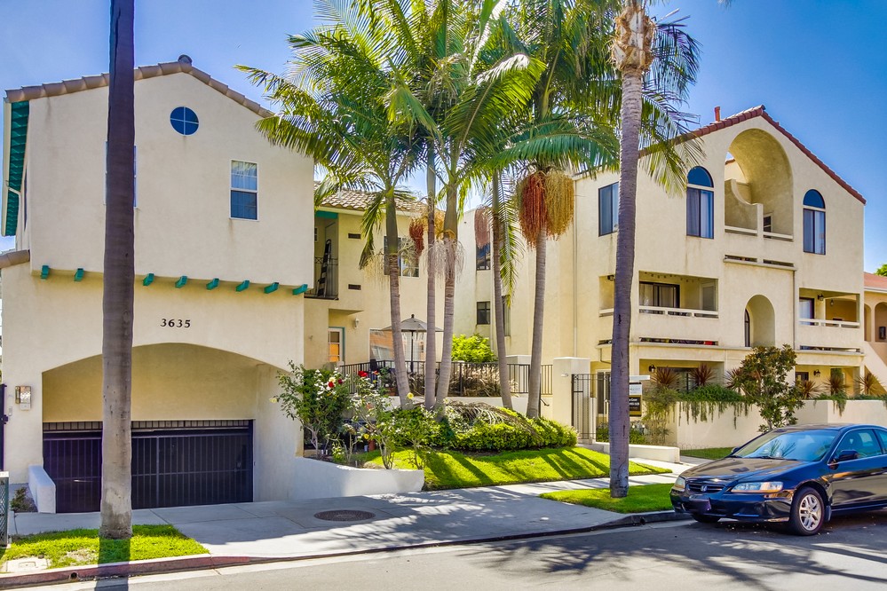Virtual tour photo 4 of 31 for 3635 3rd Avenue #2