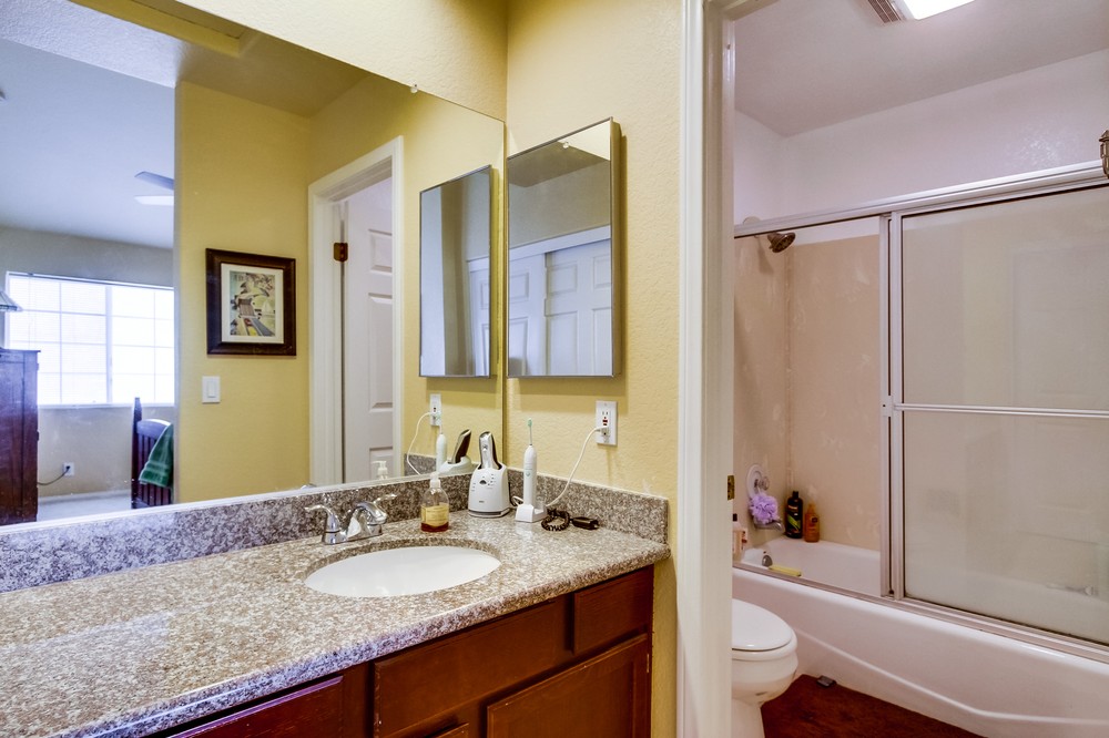Virtual tour photo 22 of 31 for 3635 3rd Avenue #2