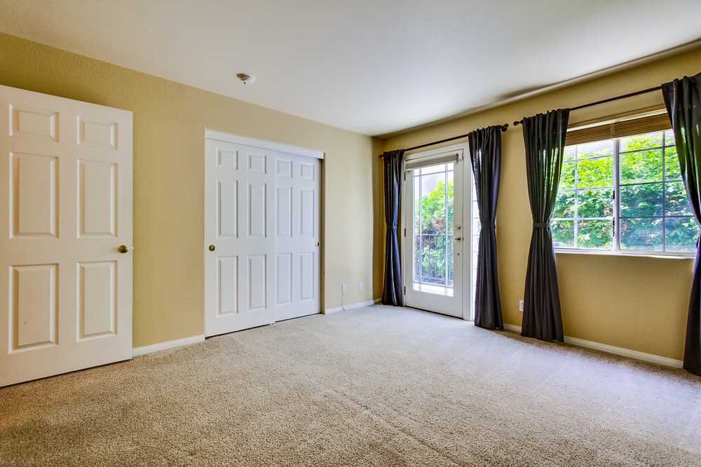 Virtual tour photo 25 of 31 for 3635 3rd Avenue #2