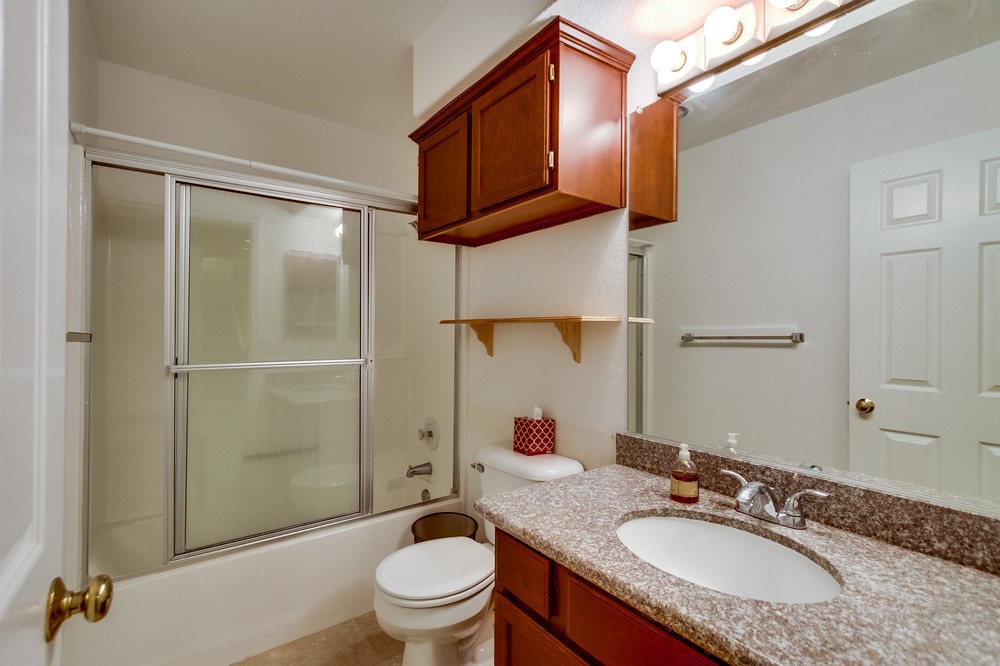 Virtual tour photo 26 of 31 for 3635 3rd Avenue #2