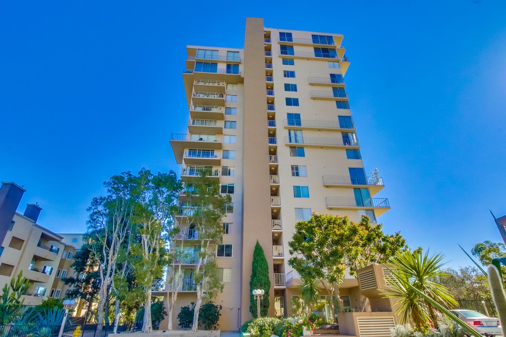Virtual tour photo 4 of 74 for 3635 7th Ave #15g