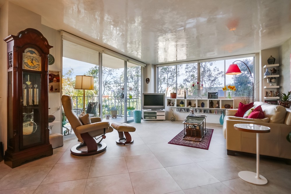 Virtual tour photo 5 of 60 for 3635 7th Avenue #5d